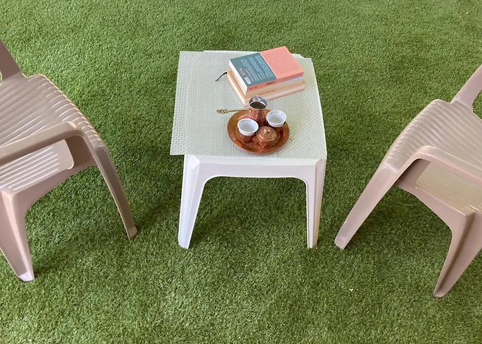 Full House Apartment *